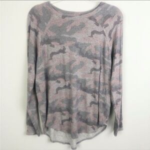 AMERICAN EAGLE | Soft & Sexy Plush Camo Top Long Sleeve Gray Pink Women’s Medium